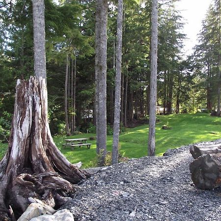 Wild Coast Chalets Port Renfrew Exterior foto