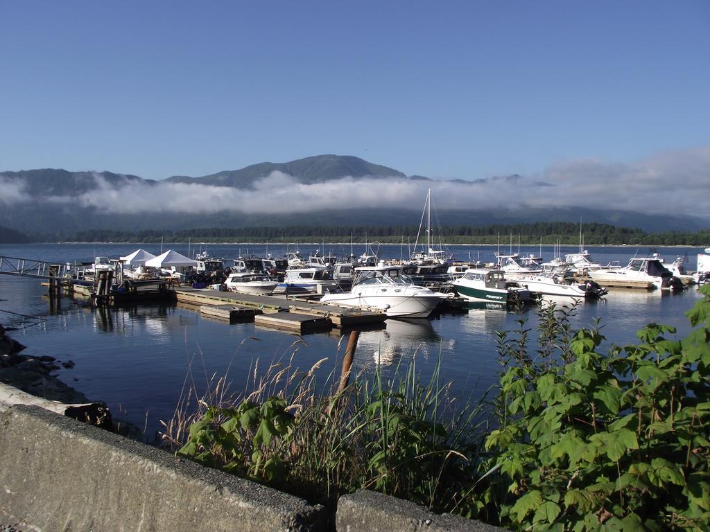 Wild Coast Chalets Port Renfrew Exterior foto