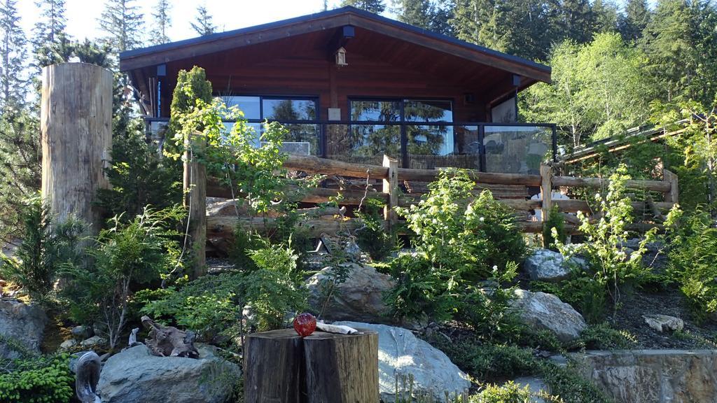 Wild Coast Chalets Port Renfrew Exterior foto